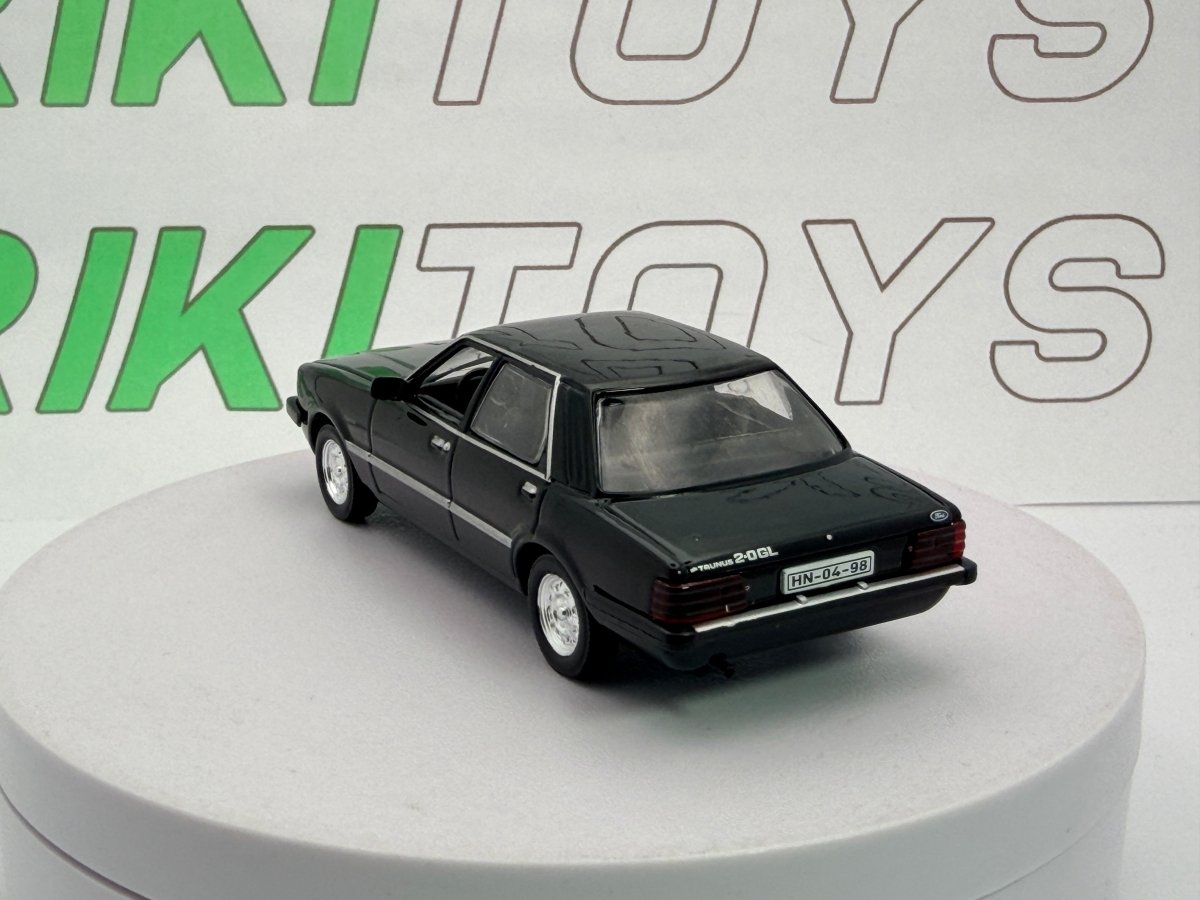 Ford Taunus Edicola 1/43 Nero 1978 - RikiToys - Edicola