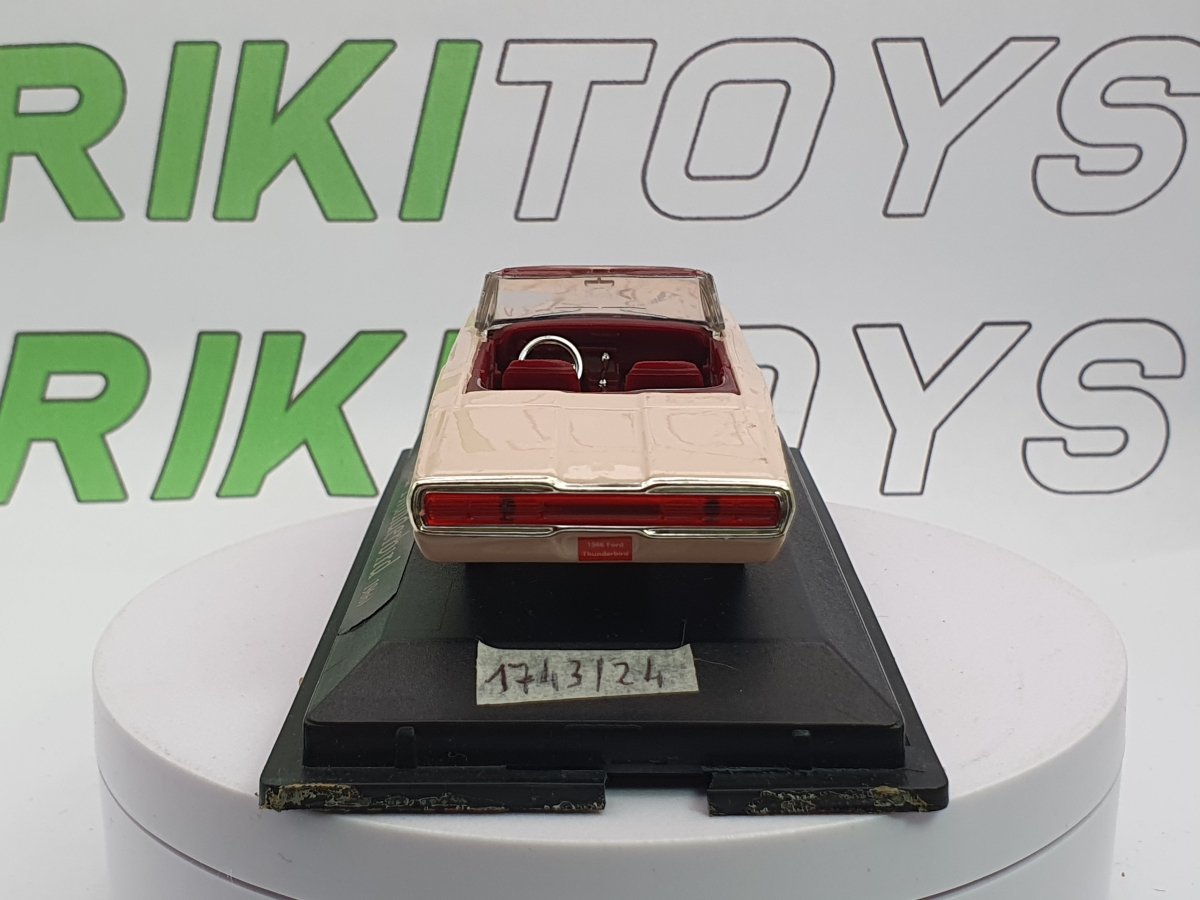 Ford Thunderbird Edicola 1/43 Rosa 1966 - RikiToys - Edicola