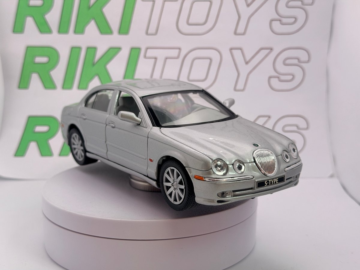 Jaguar S Type Welly 1/24 Argento 1999 - RikiToys - Welly