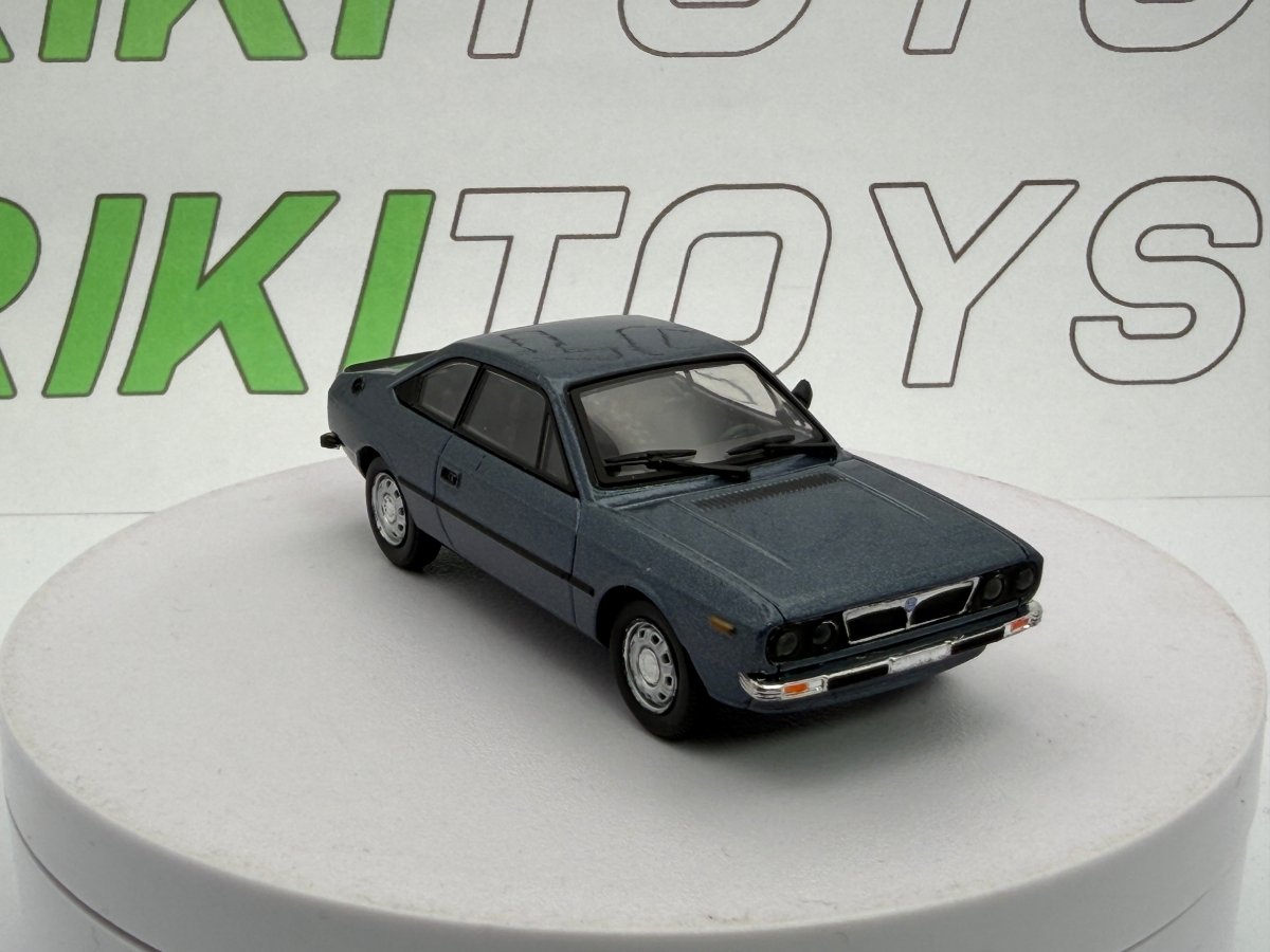 Lancia Beta Coupé Norev 1/43 Azzurro metallizzato 1980 - RikiToys - Norev
