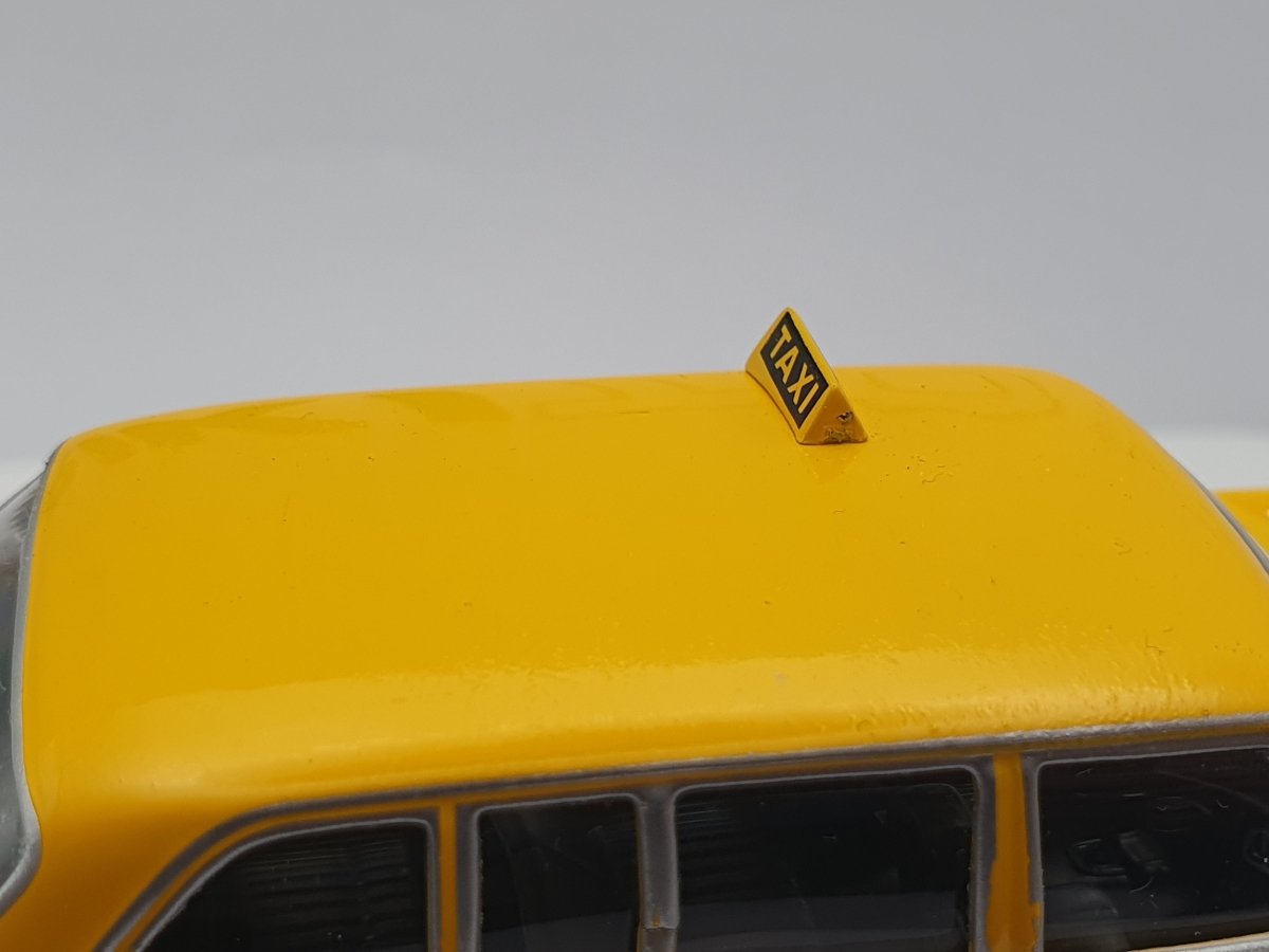 Mercedes 200 D Limousine Taxi Edicola 1/43 - RikiToys - Edicola#