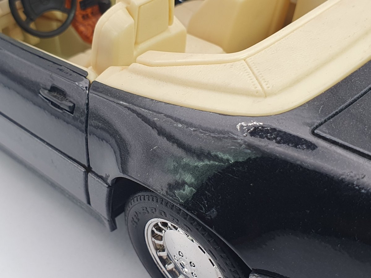 Mercedes Benz 500 SL Maisto 1/18 Nero 1989 - RikiToys - Maisto