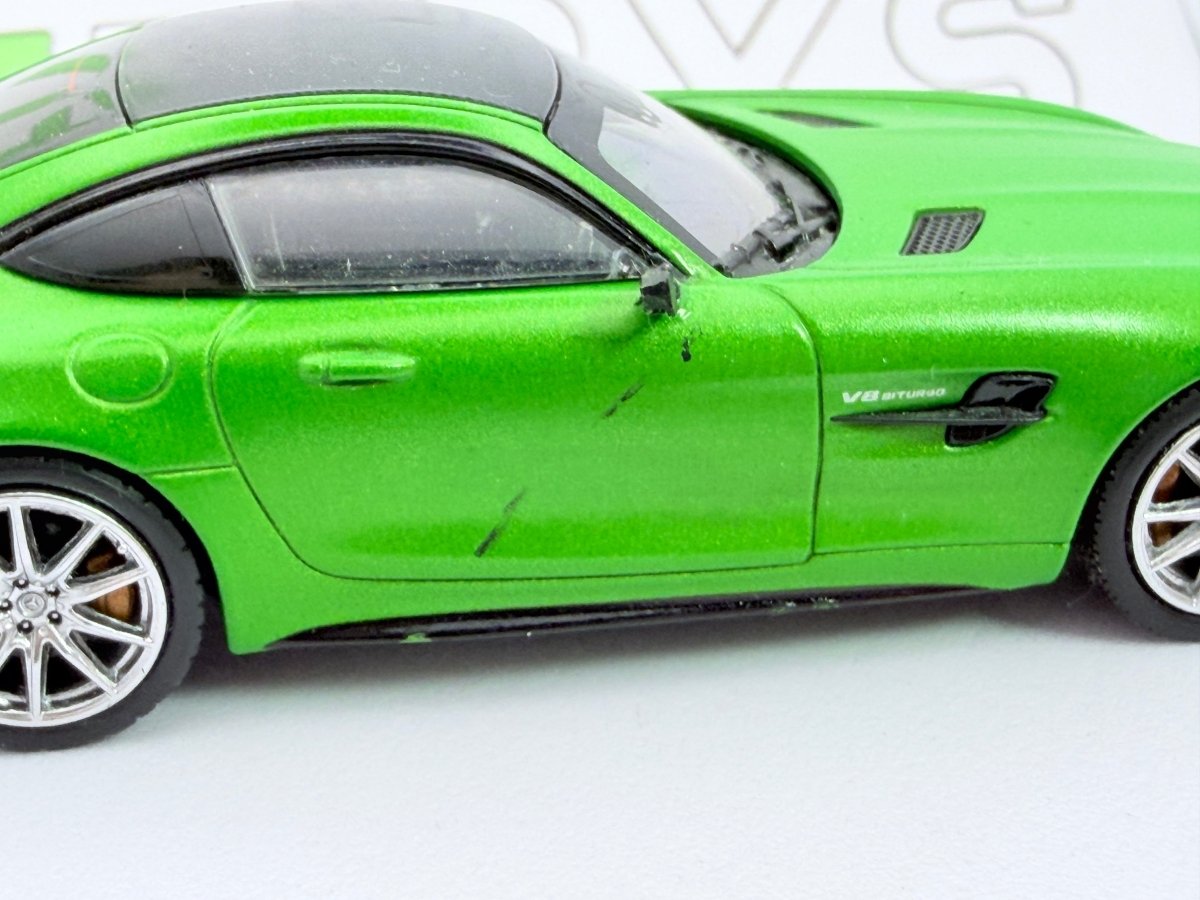 Mercedes Benz AMG GT-R Norev 1/43 Verde - RikiToys - Norev