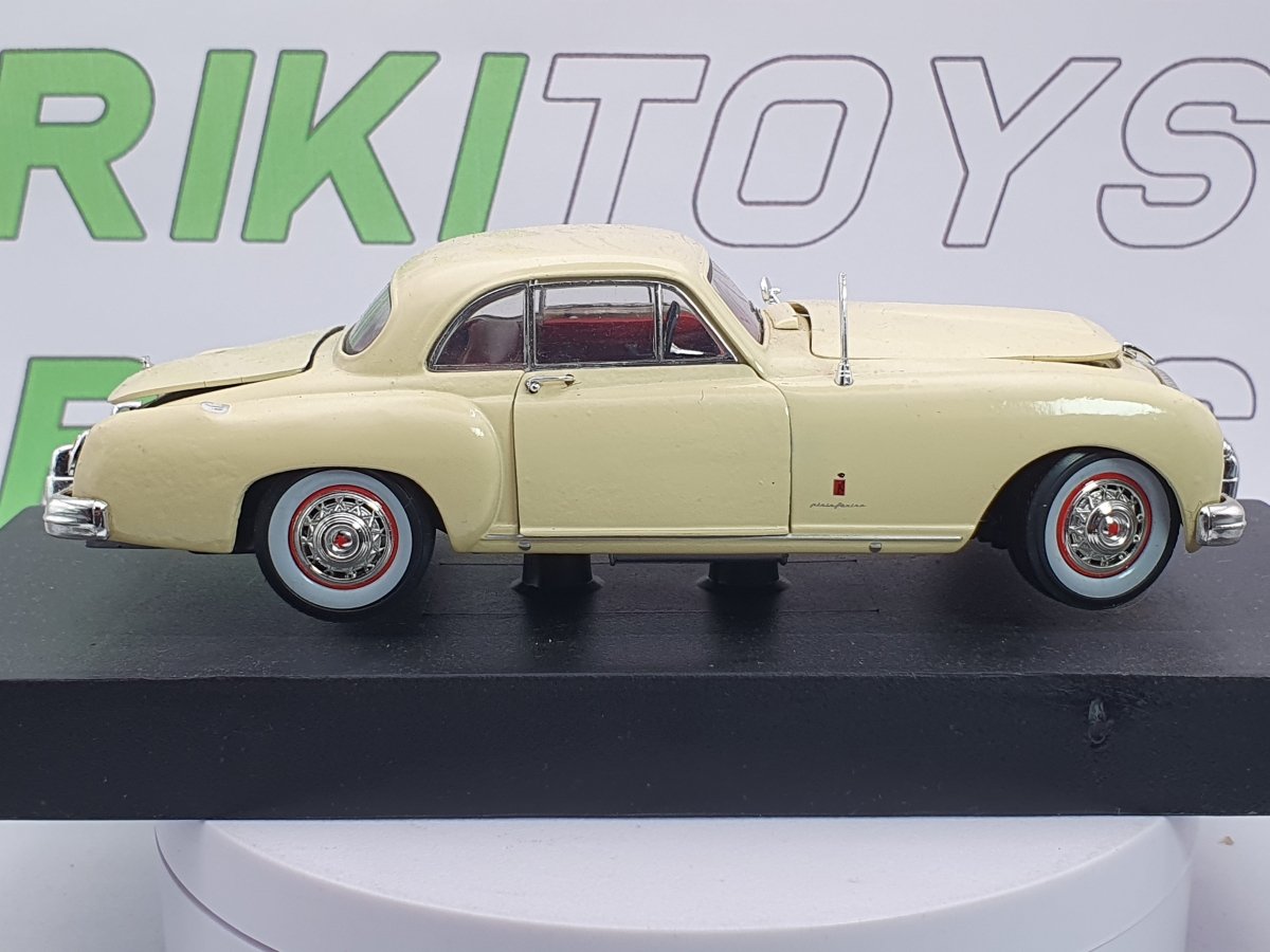 Nash Coupé Arko 1/35 Giallo chiaro 1953 - RikiToys - Arko