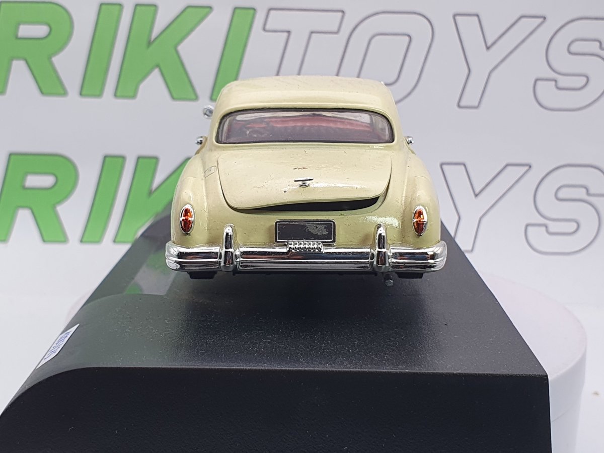 Nash Coupé Arko 1/35 Giallo chiaro 1953 - RikiToys - Arko
