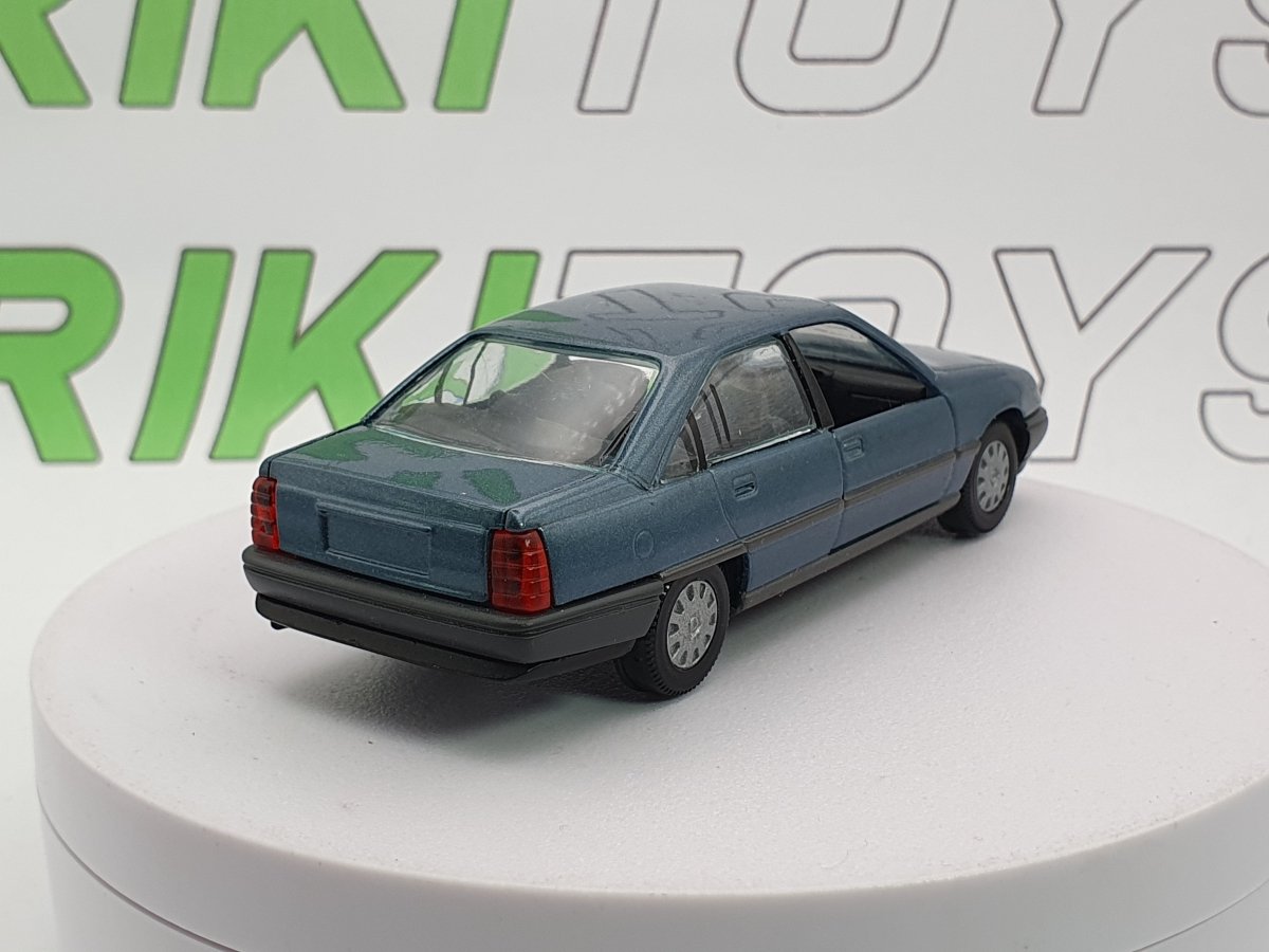 Opel Omega Berlina Gama 1/43 Azzurro 1991 - RikiToys - Gama