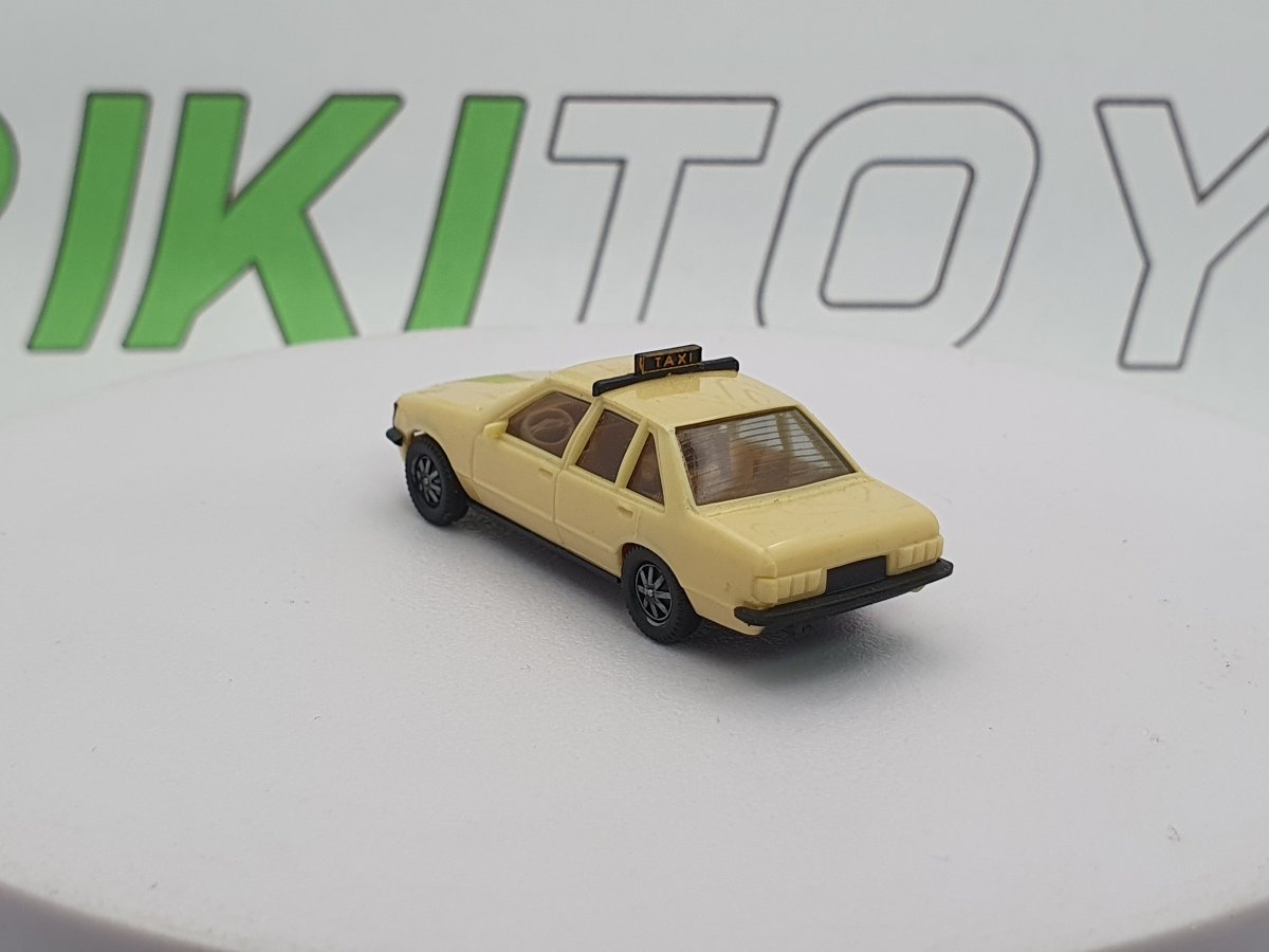 Opel Rekord 2,0 E Taxi Herpa 1/87 Beige 1977 - RikiToys - Herpa