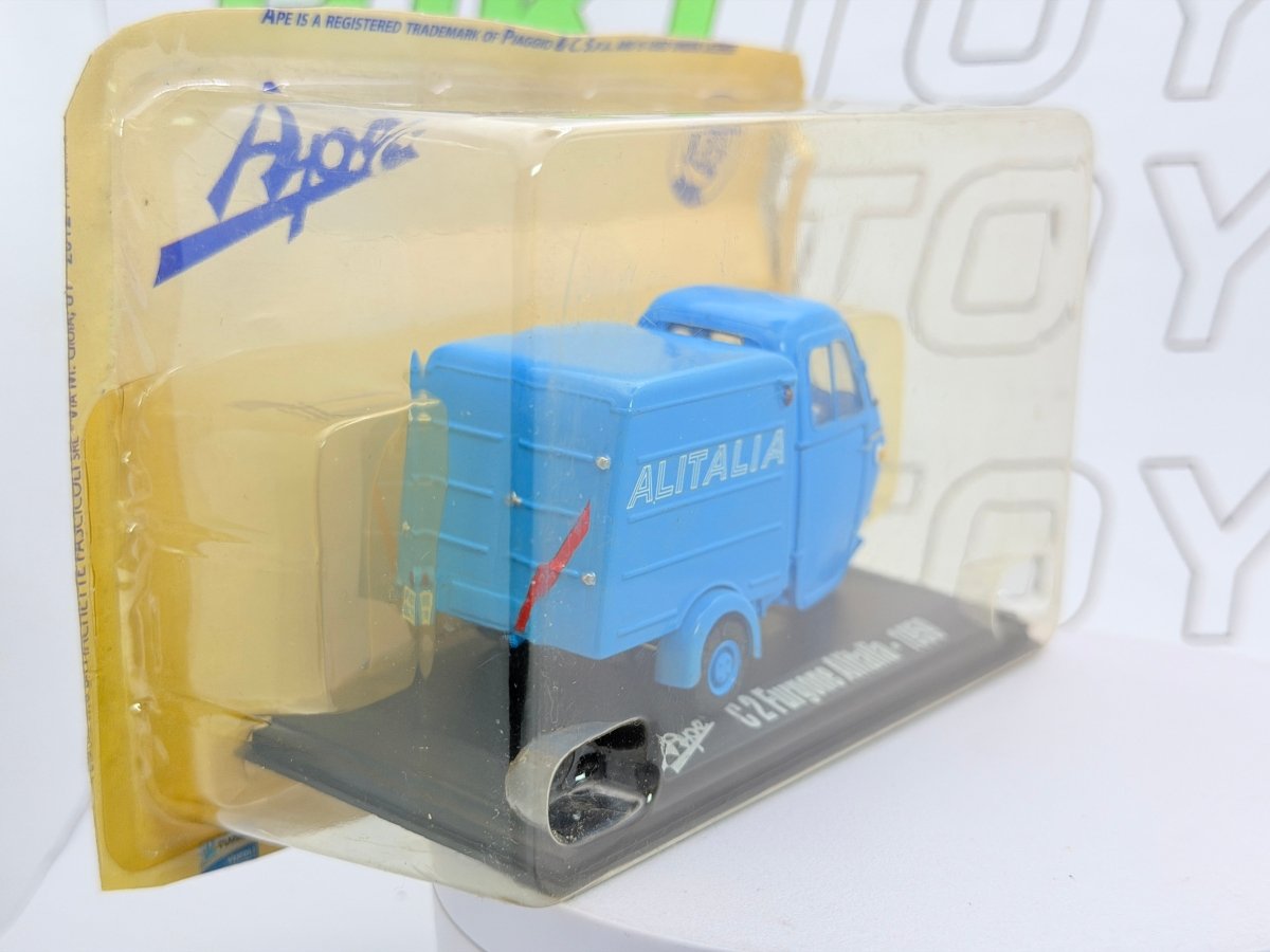 Piaggio Ape C2 furgonato Italeri 1/32 Azzurro 1959 - RikiToys - Italeri