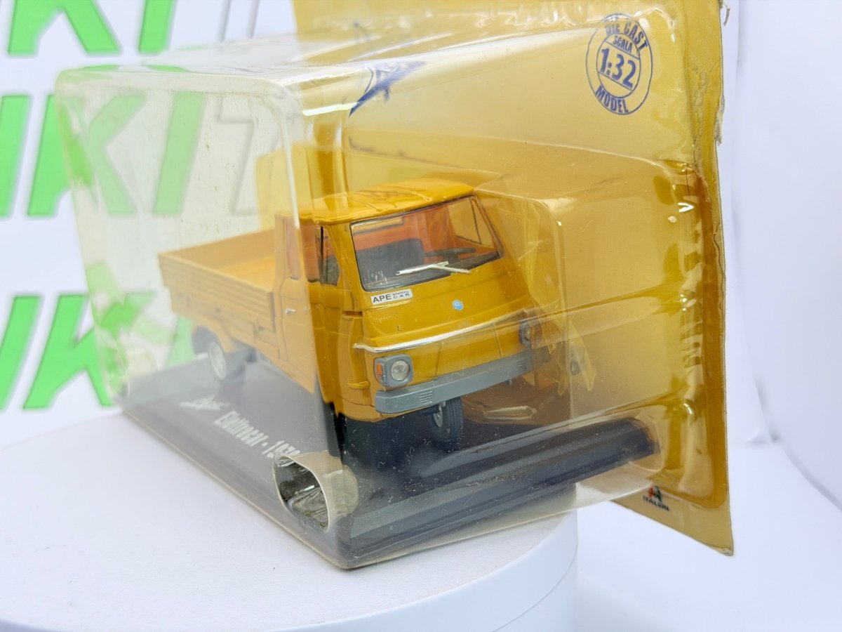 Piaggio Ape Elettrocar Italeri 1/32 Giallo 1978 - RikiToys - Italeri