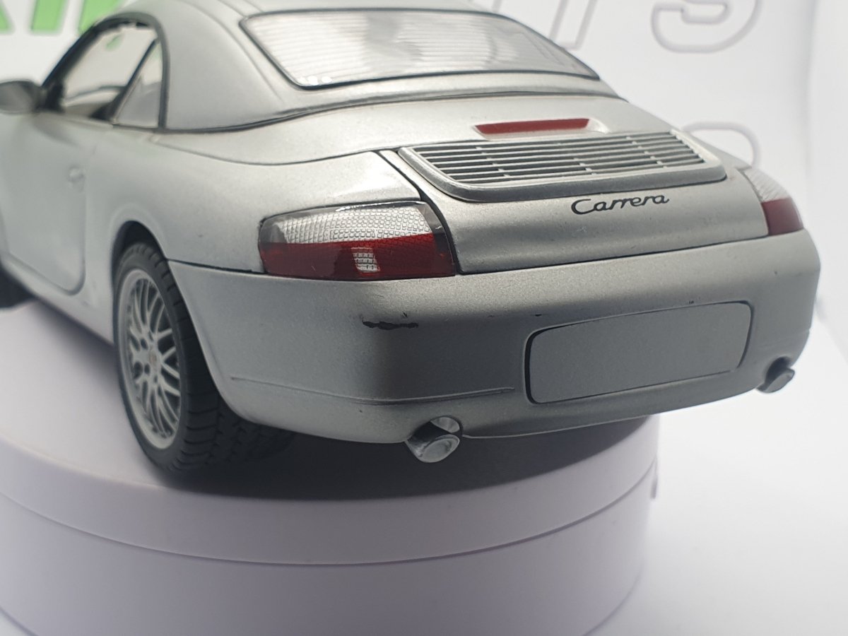 Porsche 911 996 Cabrio Hot Wheels 1/18 Argento 1997 - RikiToys - Hot Wheels