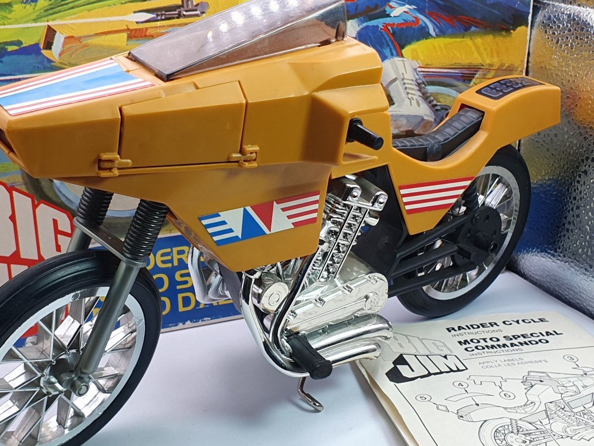 Raider Cycle Mattel Beige - RikiToys - Mattel#