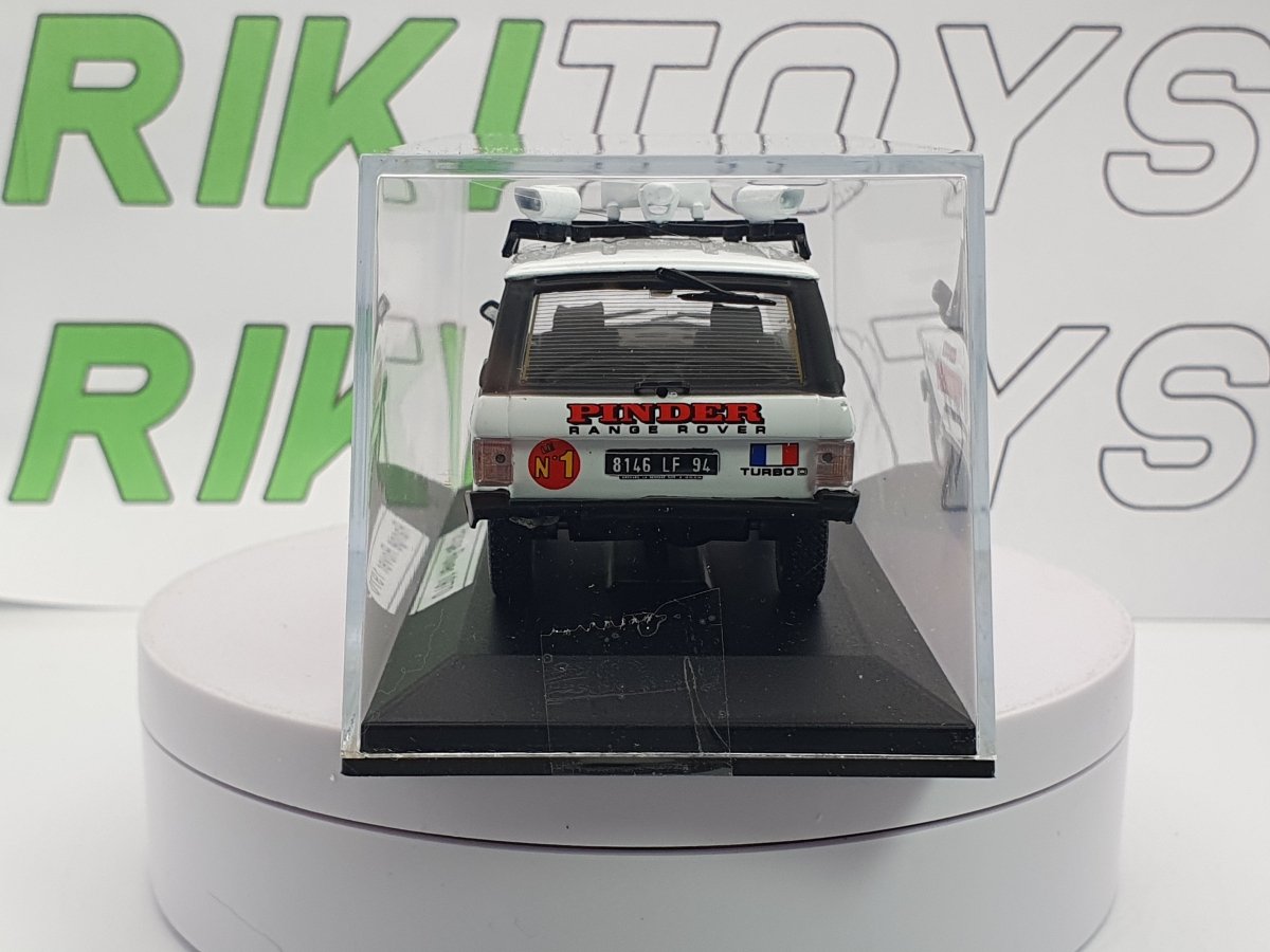 Range Rover Cirque Pinder (1970) Norev 1/43 - RikiToys - Norev#