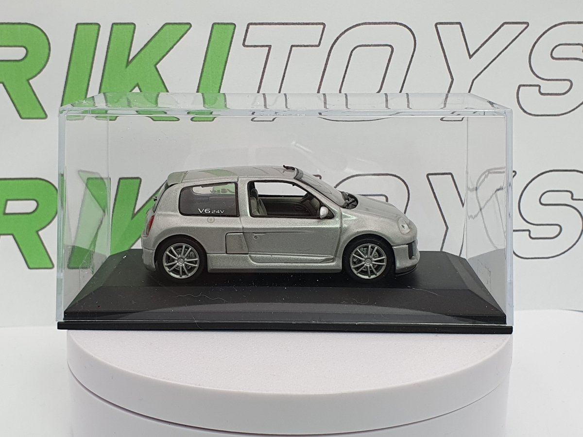 Renault Clio 3000 V6 Universal Hobbies 1/43 - RikiToys - Universal Hobbies#