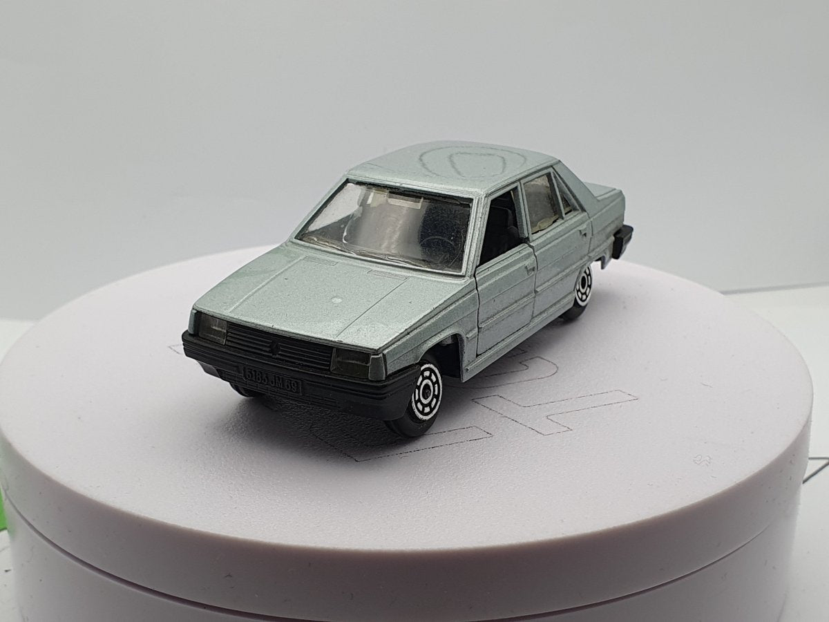 Renault R9 Norev 1/43 - RikiToys - Norev#