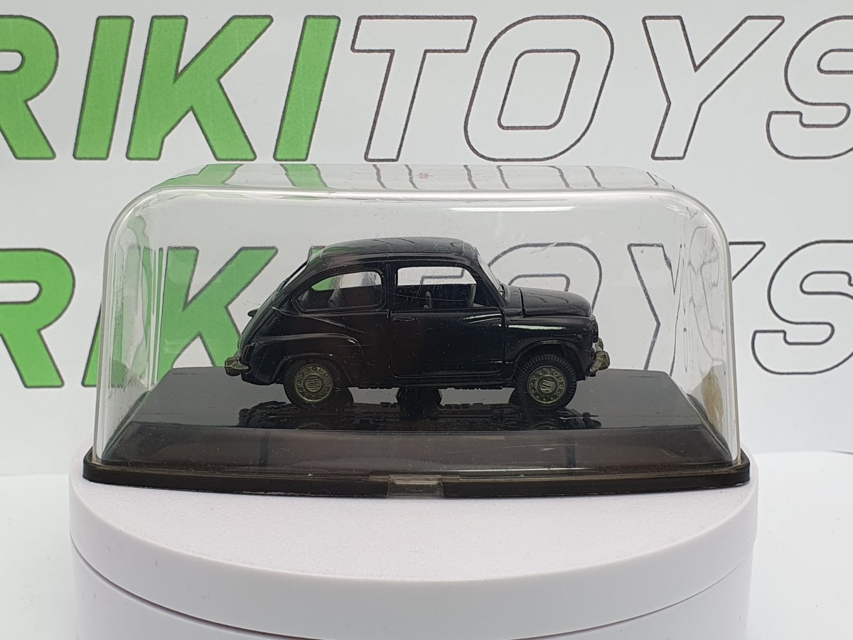 Seat 600 Pilen 1/43 - RikiToys - Pilen#