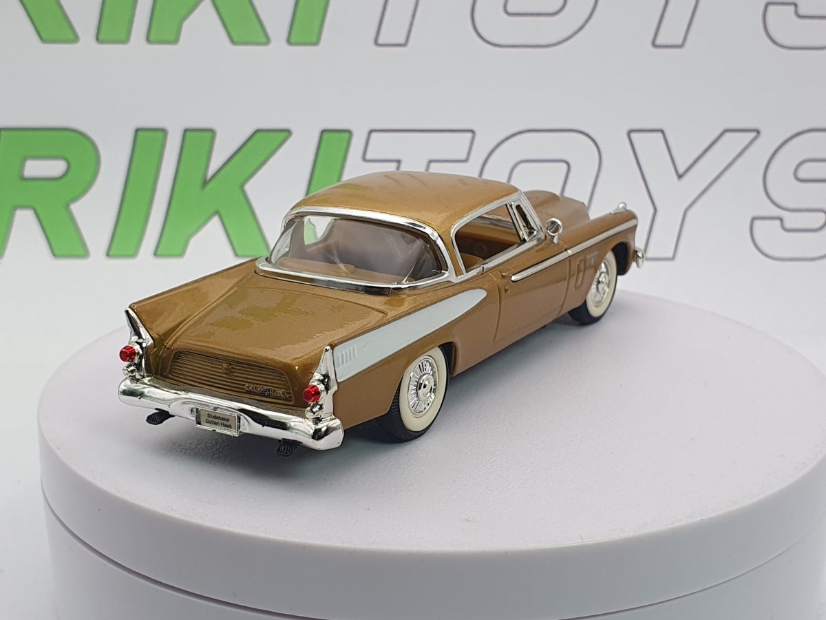 StudeBacker Golden Hawk Road Signature 1/43 Oro 1958 - RikiToys - Road Signature
