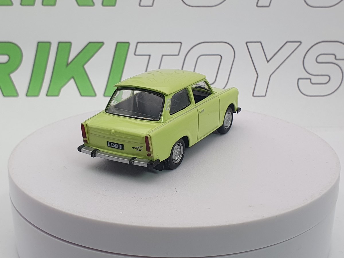 Trabant 601 Edicola 1/43 Verde - RikiToys - Edicola