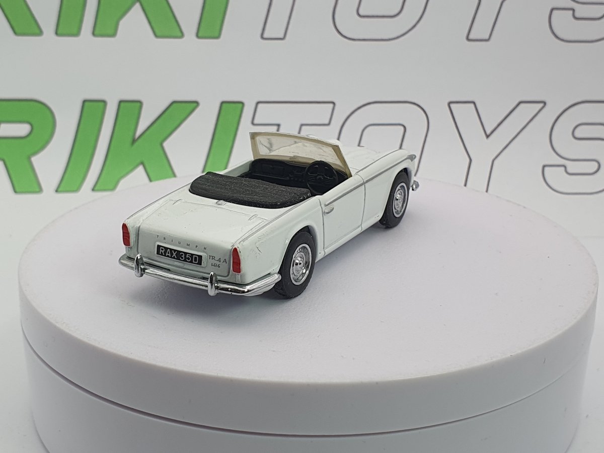 Triumph TR3 A IRS Dinky 1/43 Bianco 1965 - RikiToys - Dinky