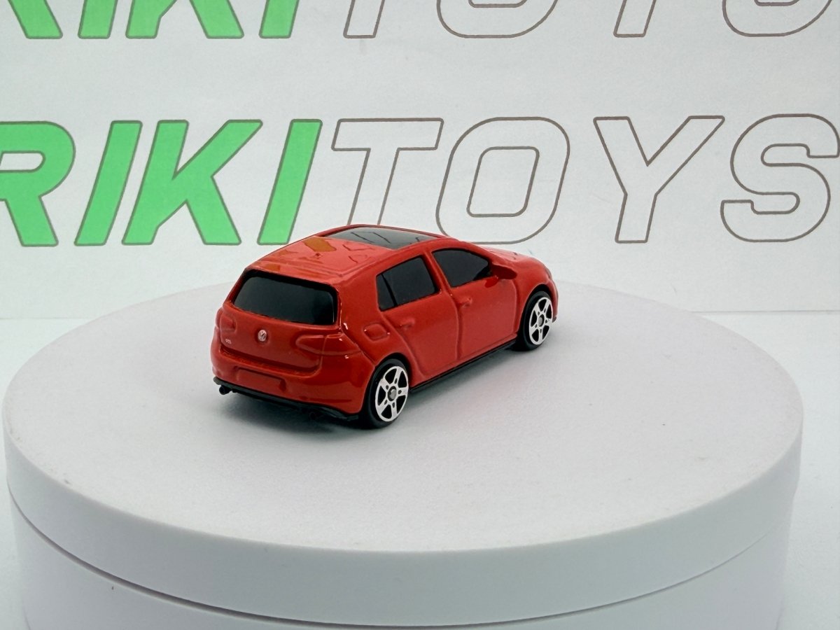 Volkswagen Golf 7 GTI Maisto 1/60 Rosso - RikiToys - Maisto