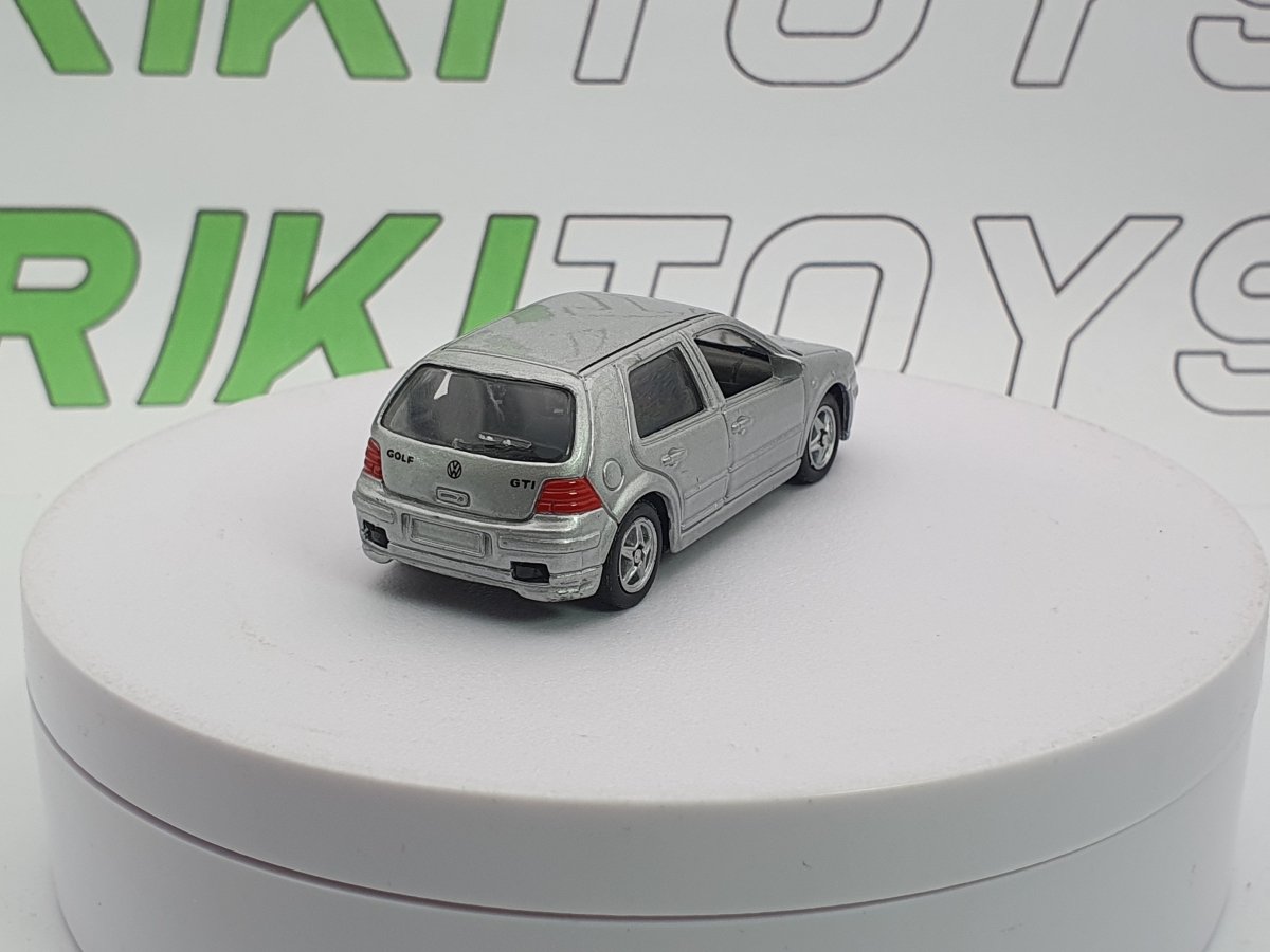 Volkswagen Golf IV Welly 1/60 Argento 1997 - RikiToys - Welly