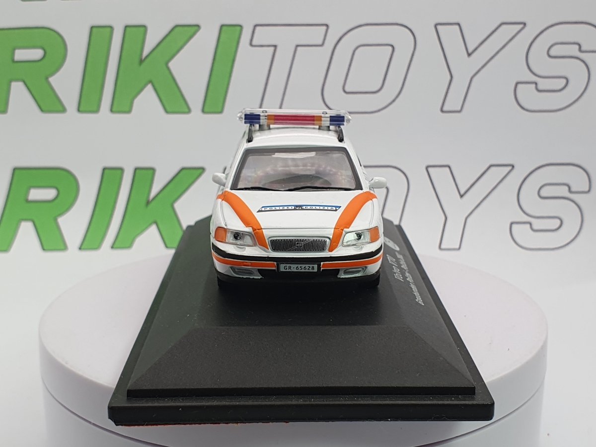 Volvo V 70 Edicola 1/43 Bianco 2002 - RikiToys - Edicola