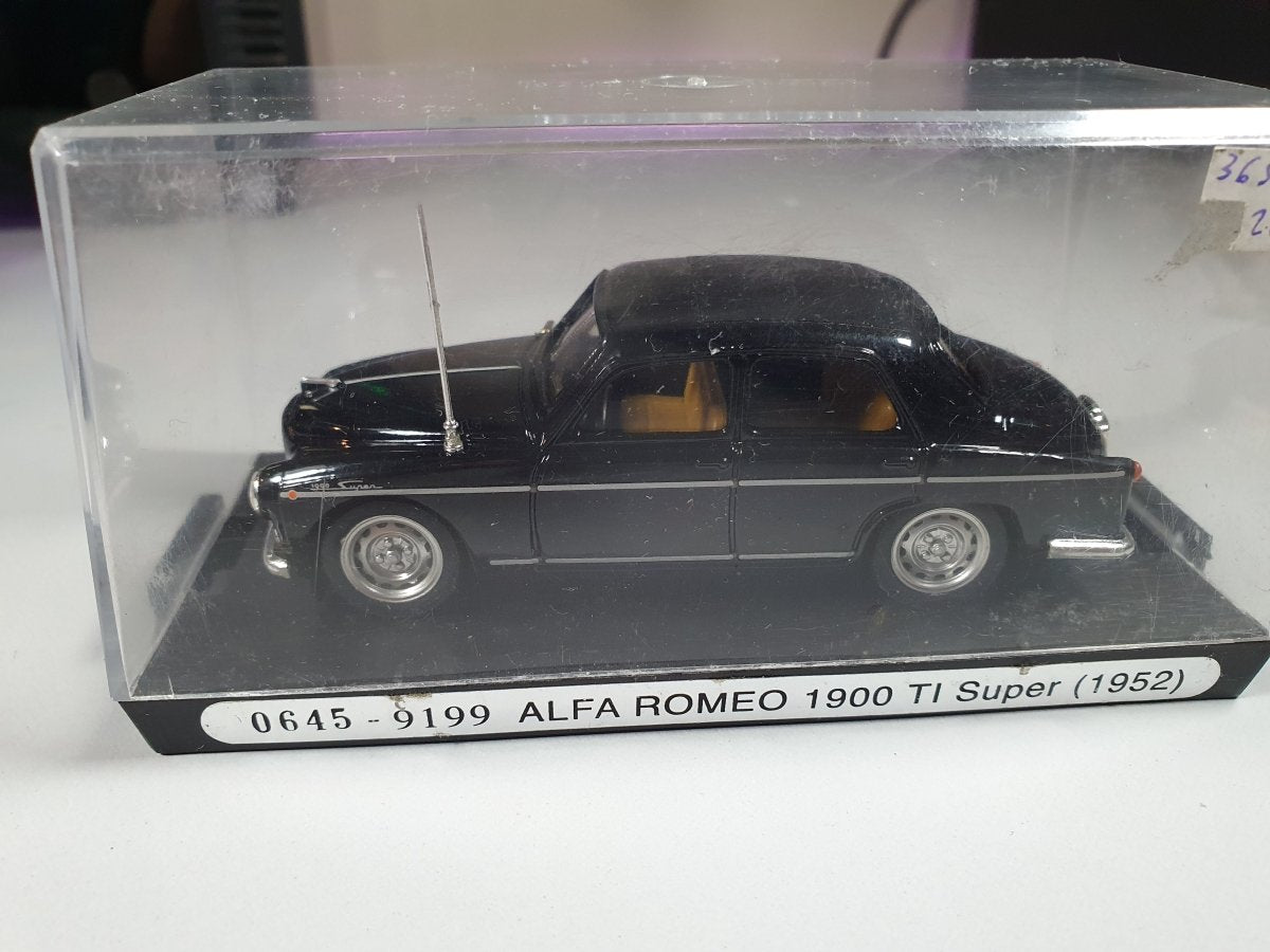 Alfa Romeo 1900 berlina Polizia Brumm 1/43 Con Scatola - RikiToys - Brumm#