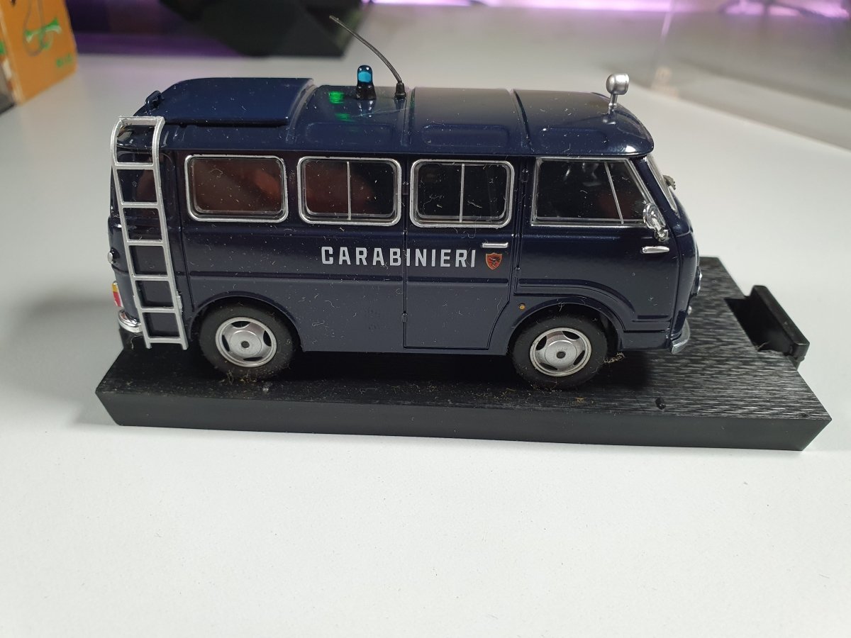 Alfa Romeo Romeo Minibus Carabinieri Edicola 1/43 Con Scatola - RikiToys - Edicola#