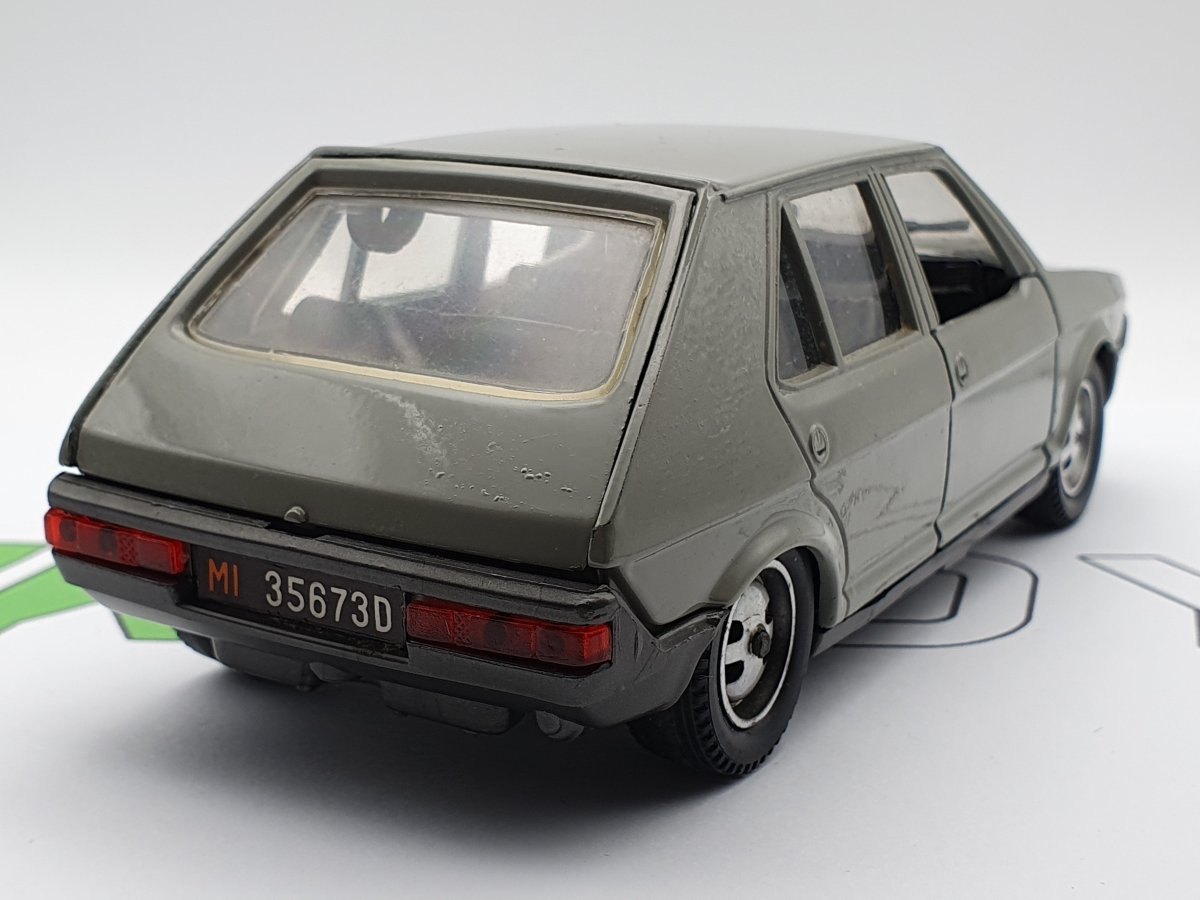 Fiat Ritmo 65 CL S.679 Polistil 1/25 - RikiToys - Polistil#