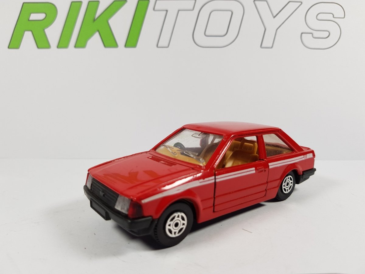 Ford Escort MK3 Corgi Toys 1/38 - RikiToys - Corgi Toys#