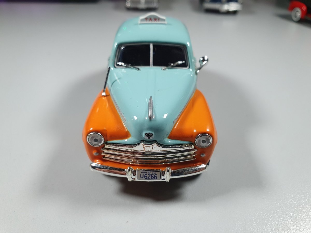 Ford Fordor 1947 Taxi Edicola 1/43 - RikiToys - Edicola#