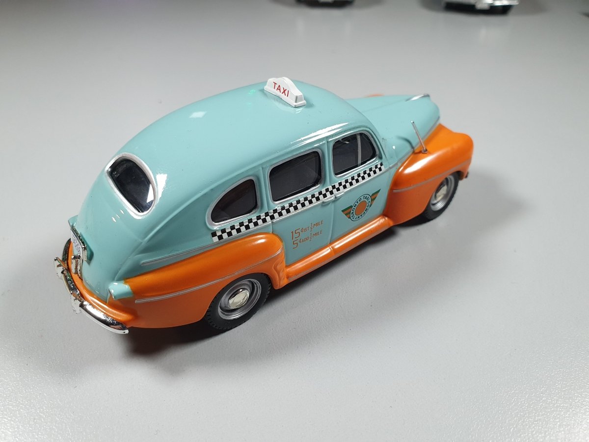 Ford Fordor 1947 Taxi Edicola 1/43 - RikiToys - Edicola#