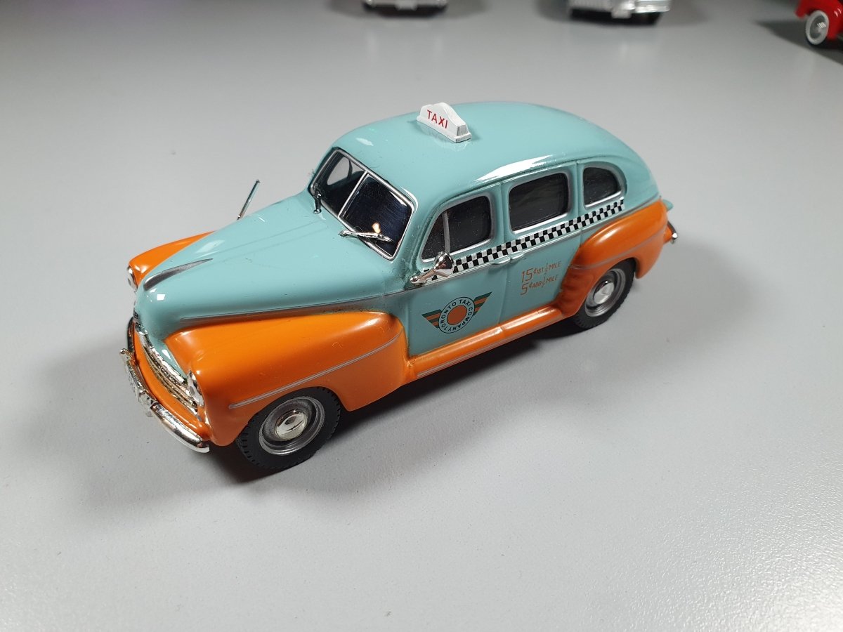 Ford Fordor 1947 Taxi Edicola 1/43 - RikiToys - Edicola#