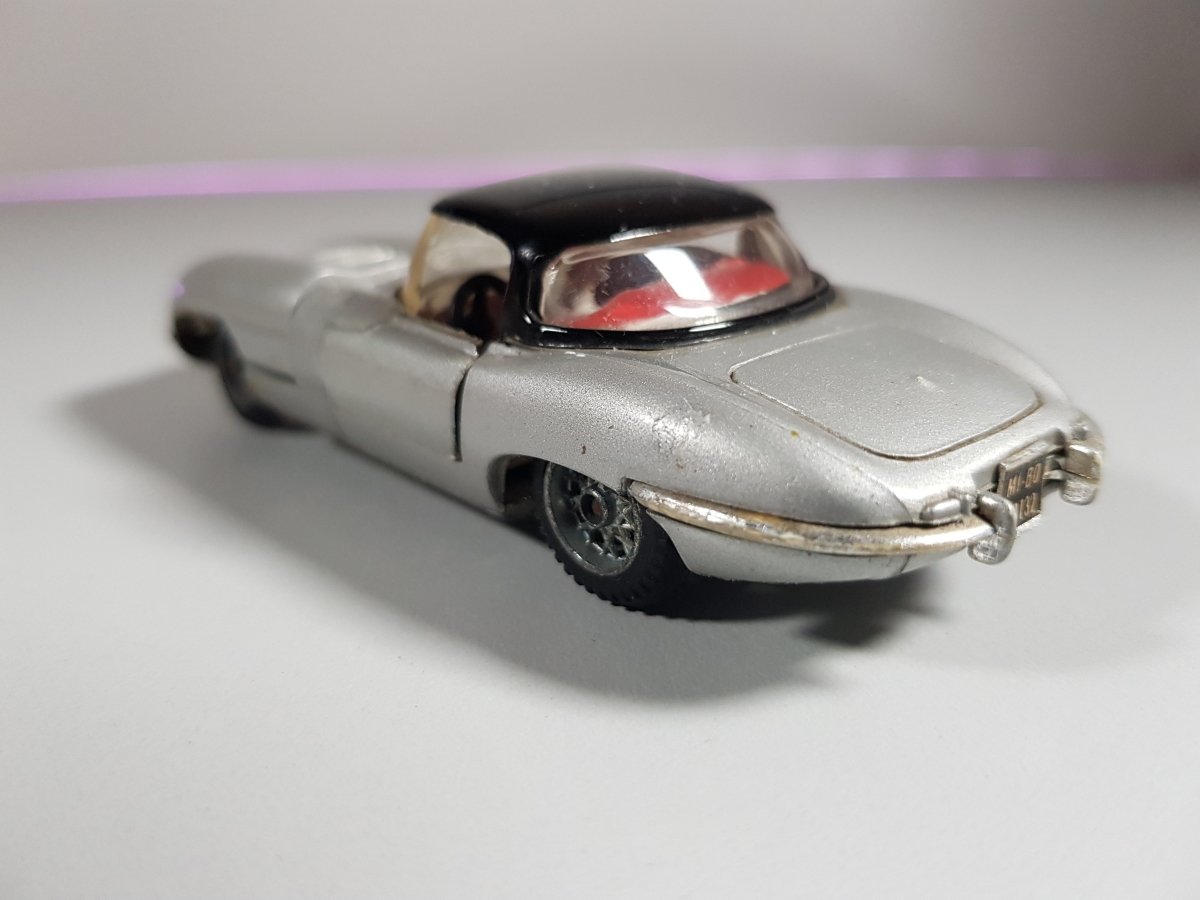 Jaguar E Spyder Politoys 1/41 - RikiToys - Politoys#