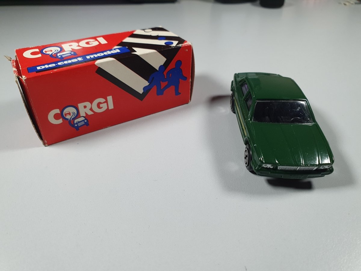 Jaguar XJ40 Corgi 1/66 Con Scatola - RikiToys - Corgi#