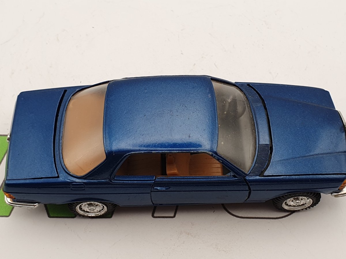 Mercedes 280 C NZG Conrad 1/35 - RikiToys - NZG Conrad#