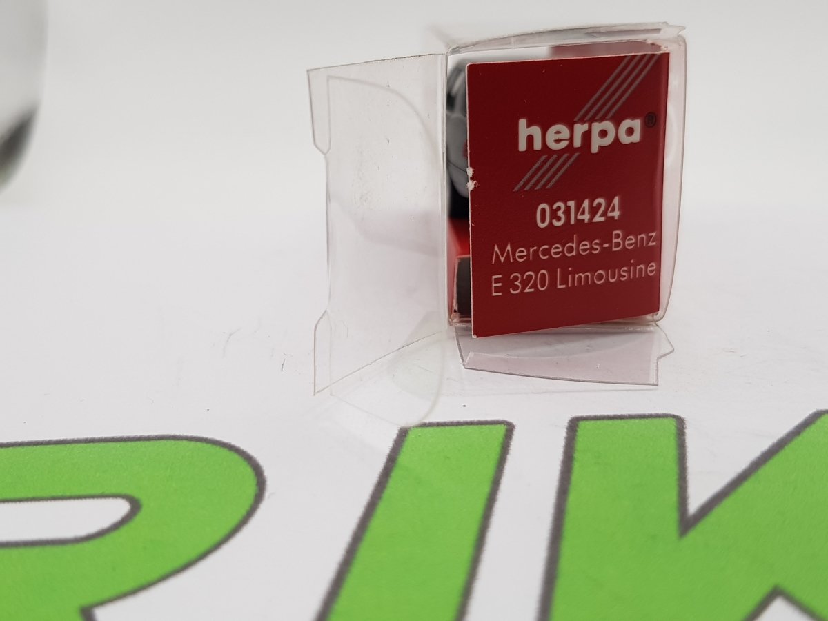 Mercedes 320 E W124 Herpa 1/87 Con Scatola - RikiToys - Herpa#