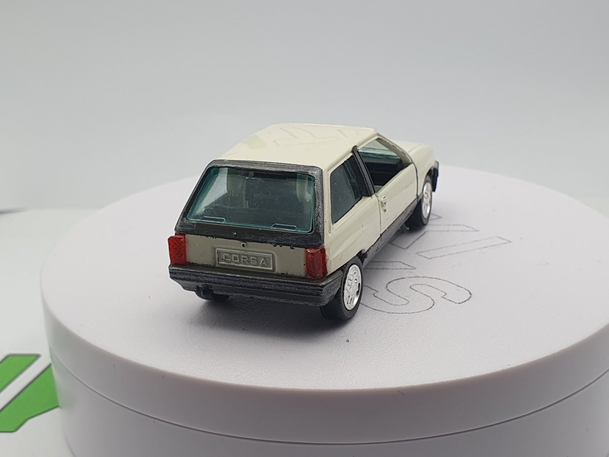 Opel Corsa SR 1°Serie GSI Gama 1/43 - RikiToys - Gama#