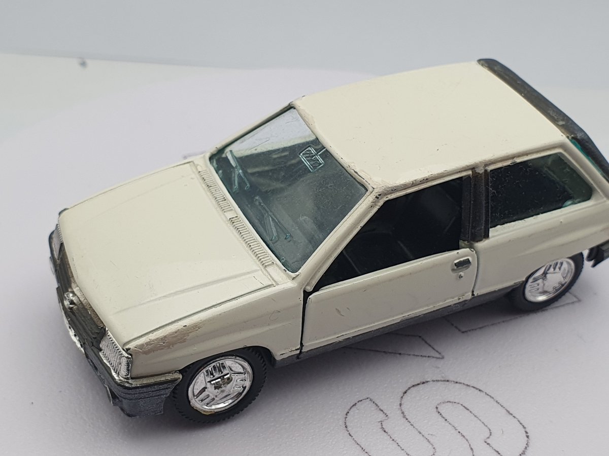 Opel Corsa SR 1°Serie GSI Gama 1/43 - RikiToys - Gama#