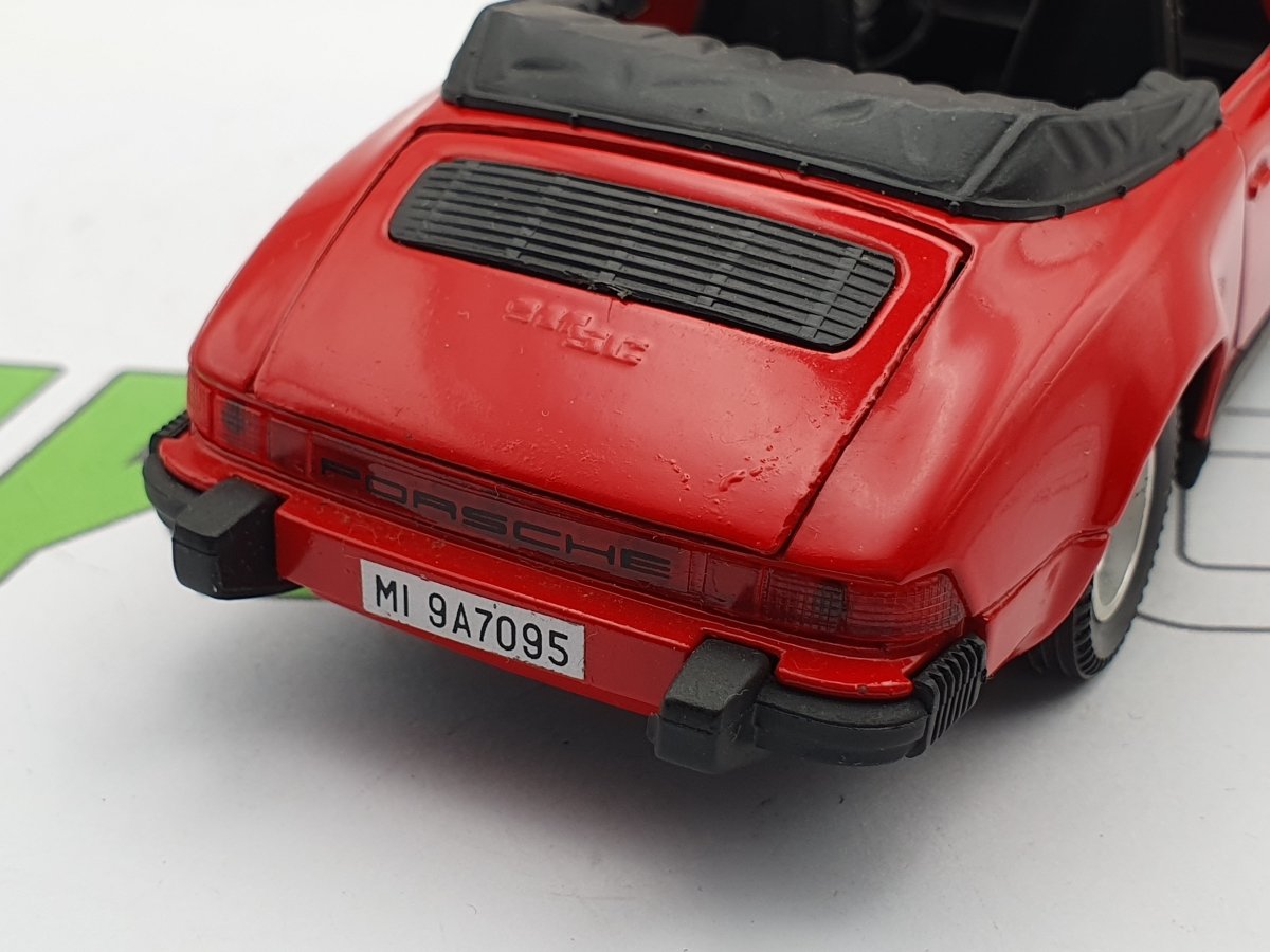 Porsche 911 SC Polistil 1/25 - RikiToys - Polistil#