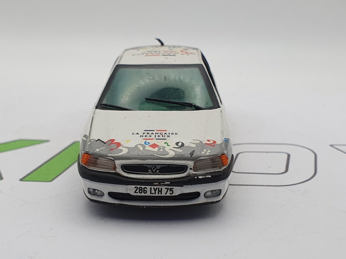 Renault Safrane Vitesse 1/43 - RikiToys - Vitesse#