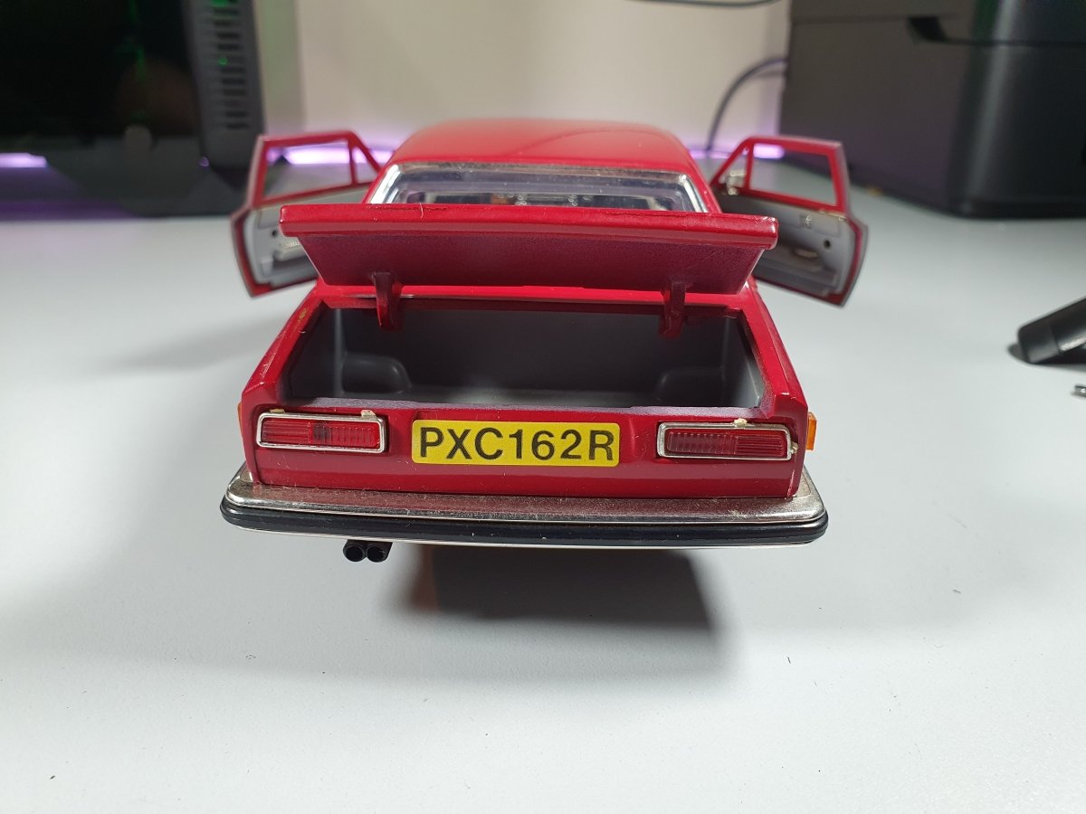 Rolls Royce Camargue Bburago 1/22 - RikiToys - Burago#