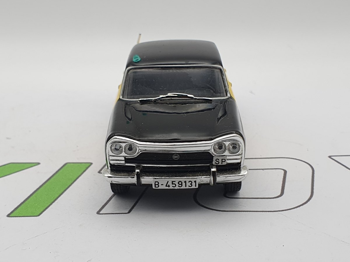 Seat 1500/1800 Taxi Barcellona Edicola 1/43 - RikiToys - Edicola#