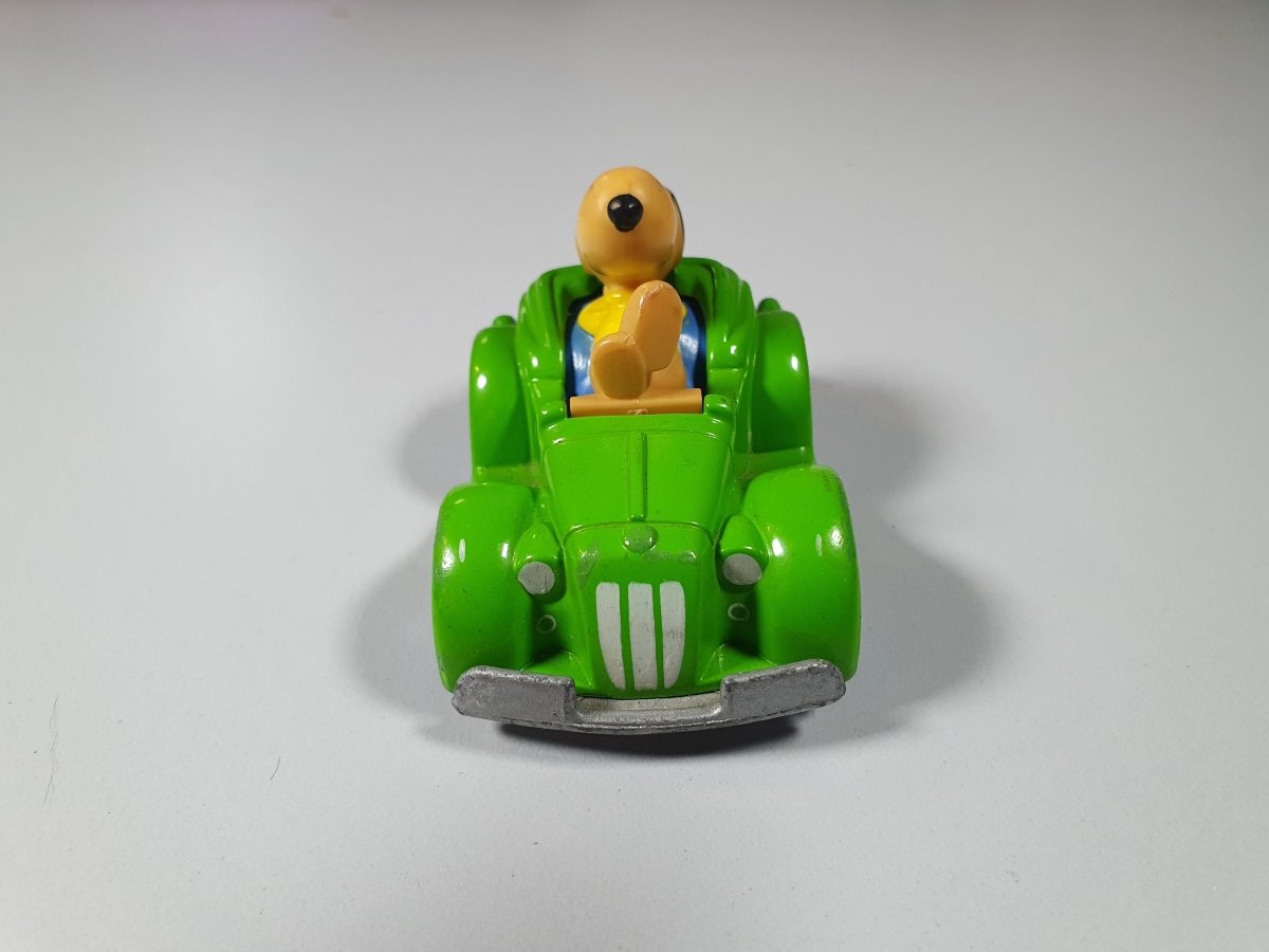 SNOOPY Car Hasbro 1/66 - RikiToys - Hasbro#