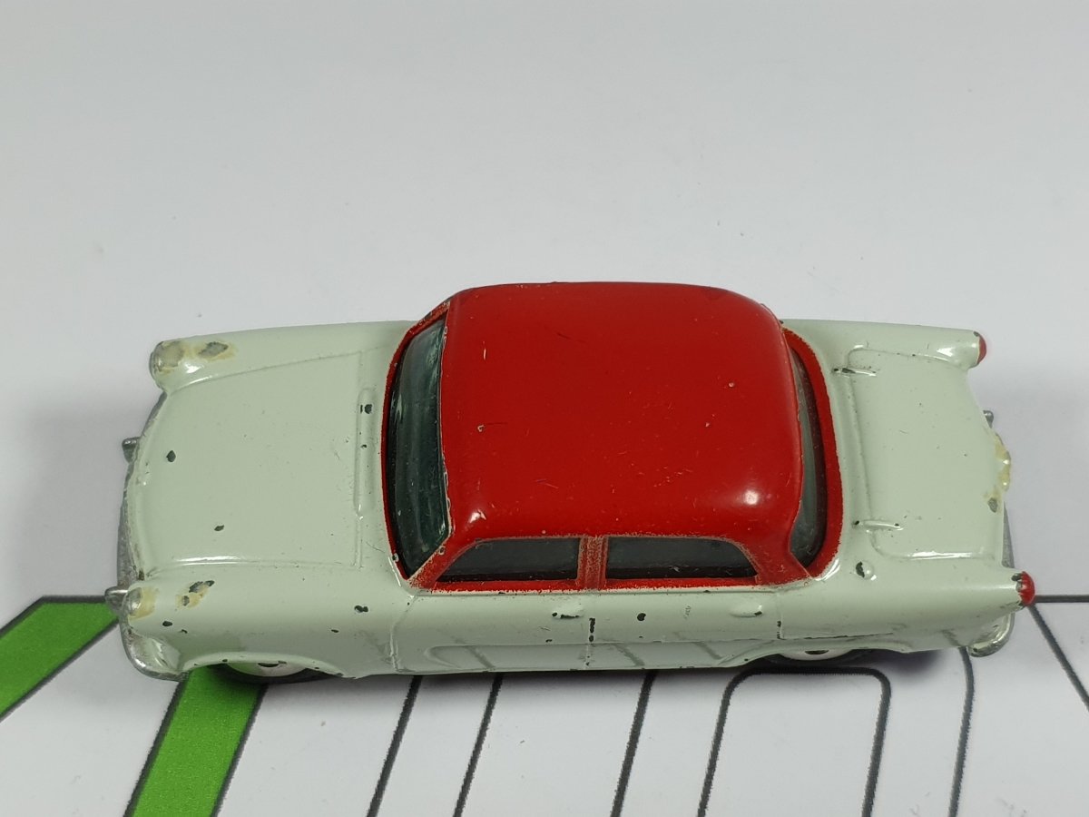 Standard Vanguard Corgi Toys 1//43 - RikiToys - Corgi Toys#