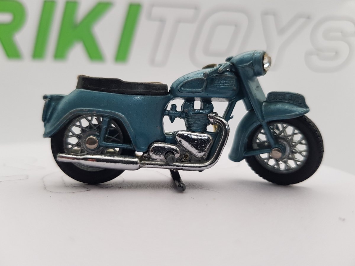 Triumph Britains 1/32 - RikiToys - Britains#