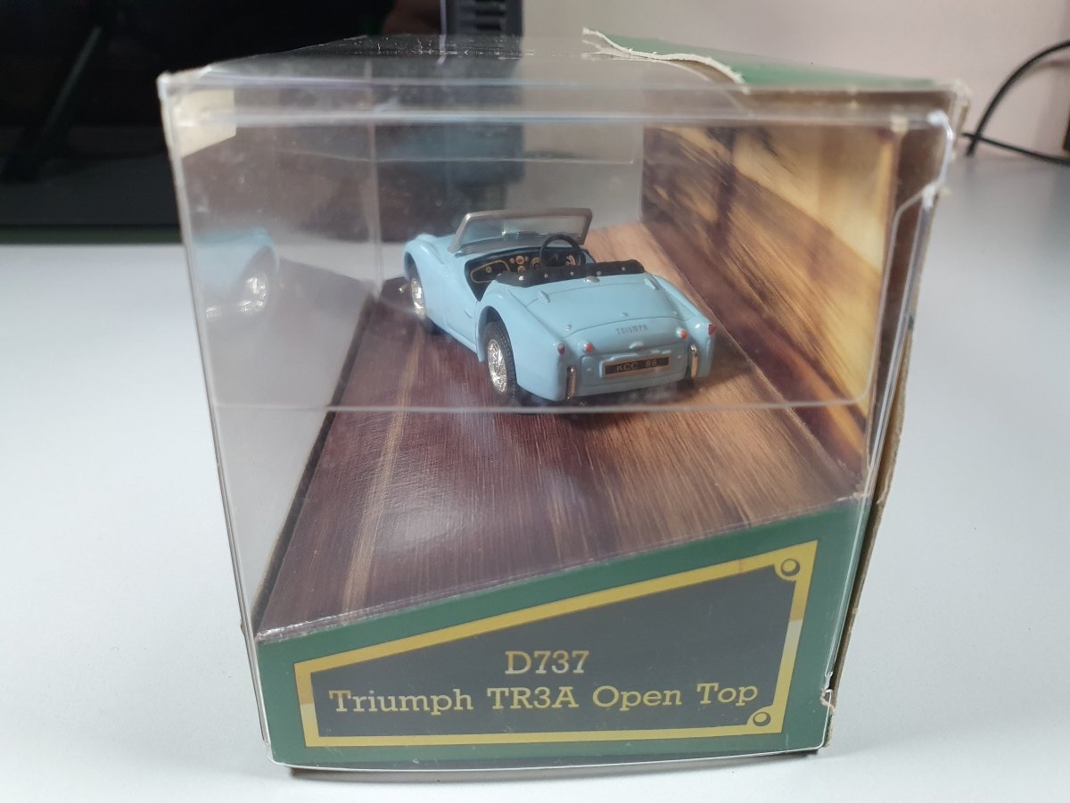 Triumph TR3A Open Top N°D737 Corgi Classic 1/43 Con Scatola - RikiToys - Corgi Classic#