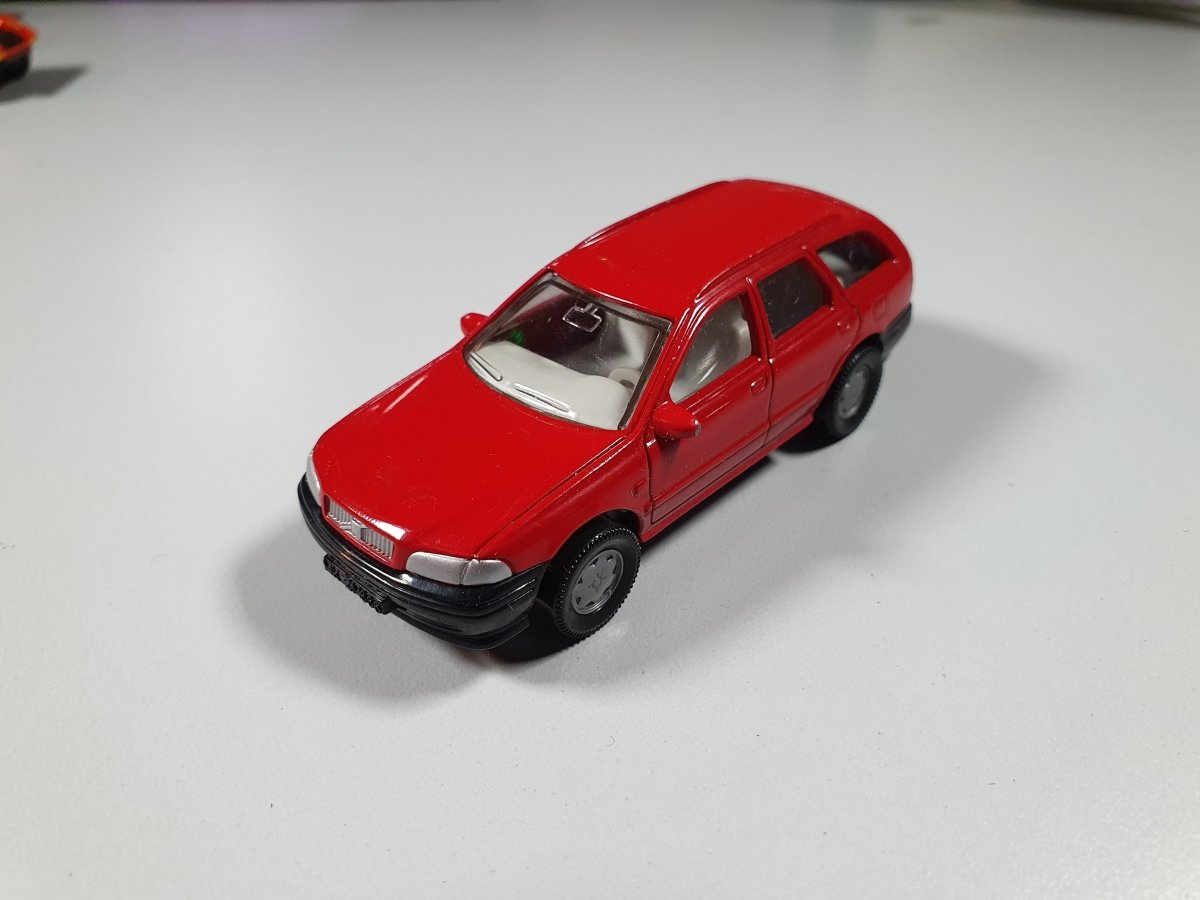 Volvo V40 N° 1084 Siku 1/66 - RikiToys - Siku#