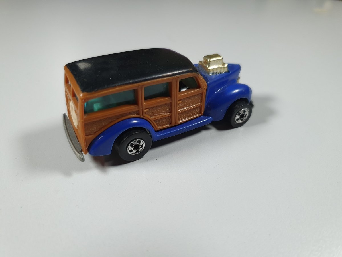 Woody Wagon Hotwheels 1/66 - RikiToys - Hotwheels#