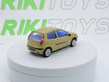 Fiat Punto 3 porte Majorette 1/43 Oro chiaro mtallizzato 1999