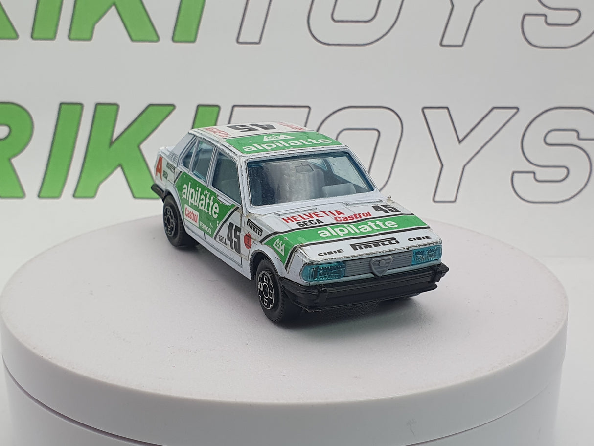 Alfa Romeo Giulietta Burago 1/43 Bianco 1977